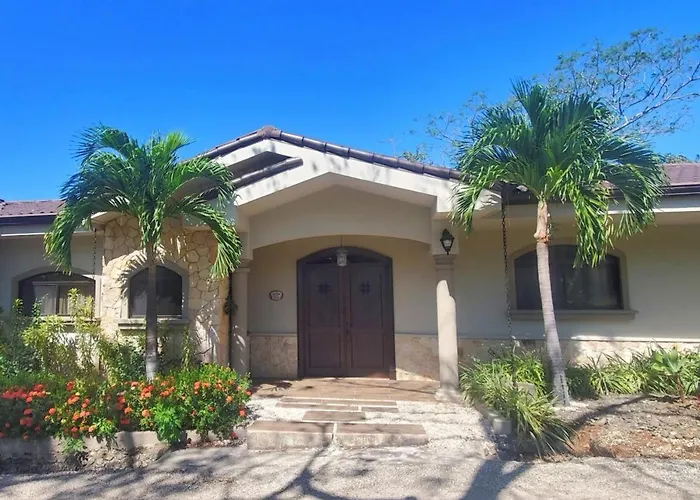 Casa Cocoa - 3 Bedroom In Playa Langosta Сasa de vacaciones