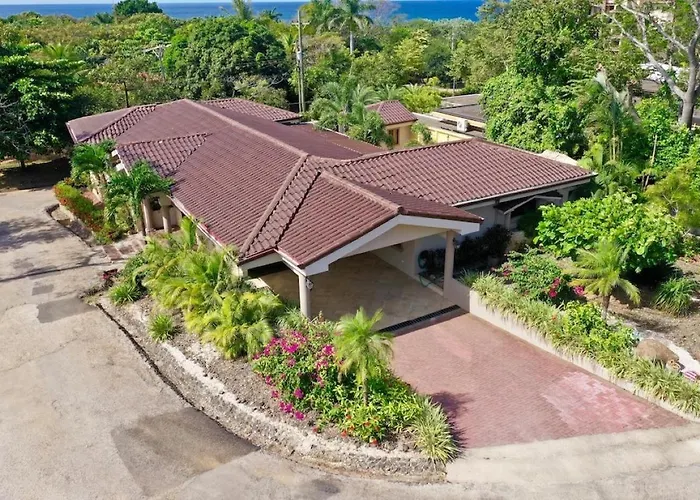 Casa Cocoa - 3 Bedroom In Playa Langosta Сasa de vacaciones